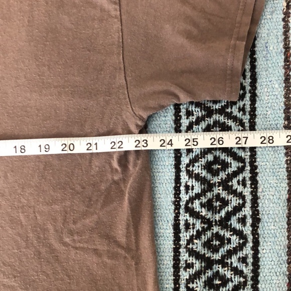 Foo Fighter 2021 Van Tour Concert Tee Shirt - Picture 9 of 10